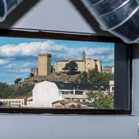 Albergue Santiago 15 Monforte มงฟอร์เต เด เลมอส ภายนอก รูปภาพ