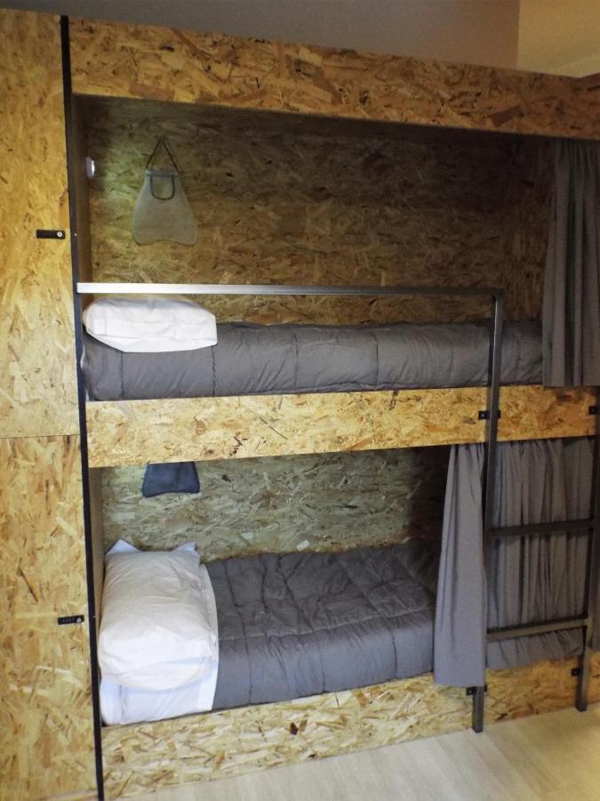 Albergue Santiago 15 Monforte มงฟอร์เต เด เลมอส ภายนอก รูปภาพ