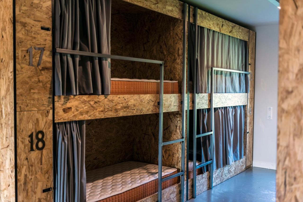 Albergue Santiago 15 Monforte มงฟอร์เต เด เลมอส ภายนอก รูปภาพ