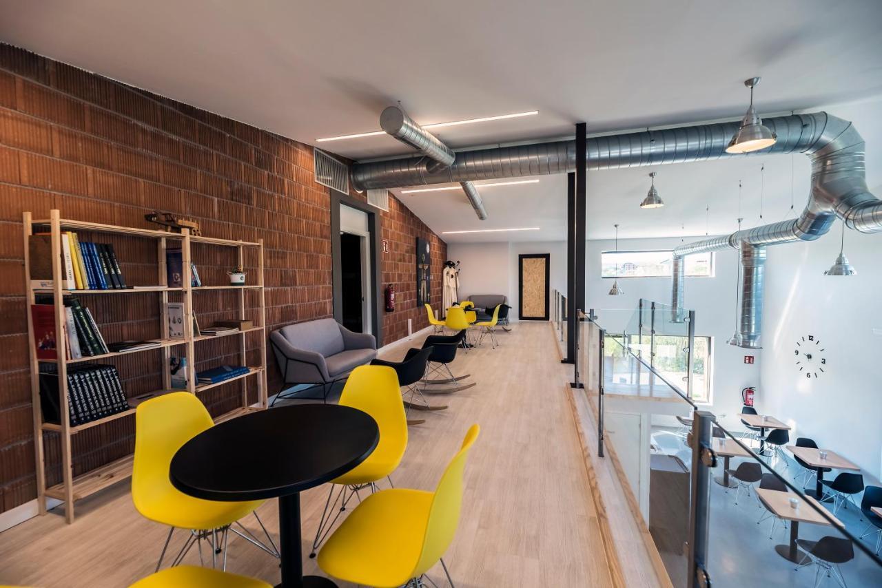 Albergue Santiago 15 Monforte มงฟอร์เต เด เลมอส ภายนอก รูปภาพ