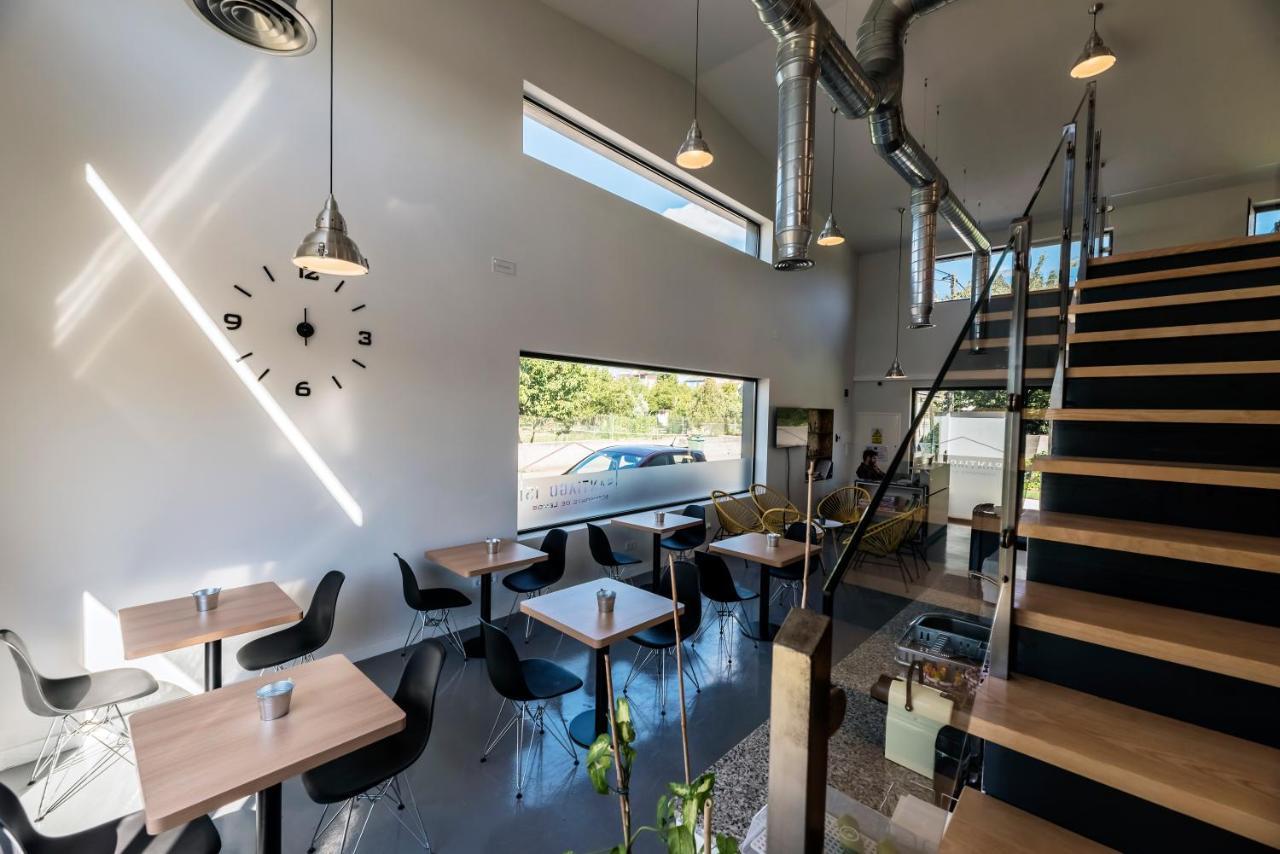 Albergue Santiago 15 Monforte มงฟอร์เต เด เลมอส ภายนอก รูปภาพ